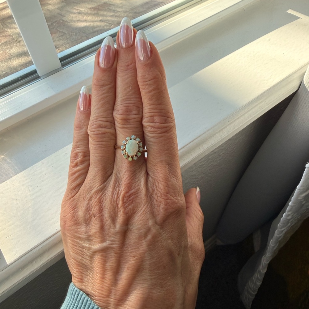 Vintage 14k Gold Opal Ring ( NO bundle discounts please) - Picture 8 of 11
